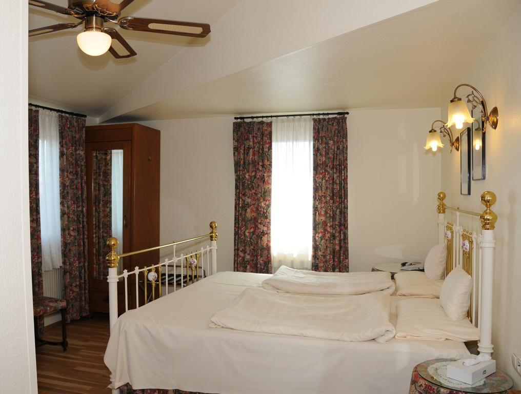 Hotel Admiral Wiesbaden Oda fotoğraf