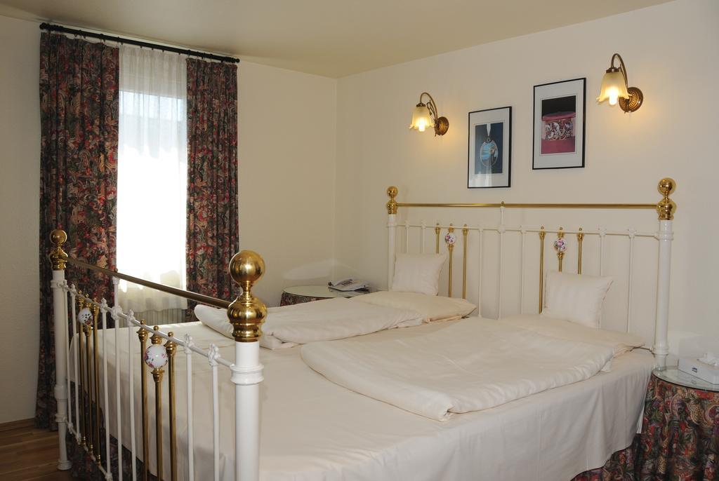 Hotel Admiral Wiesbaden Oda fotoğraf